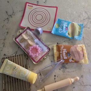 MGA Miniverse Make It Mini From Scratch Brown Butter Sunny Cookies